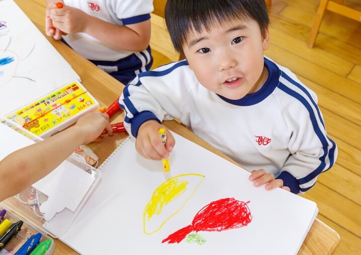 保育活動 絵画や制作・楽器・ルール遊び